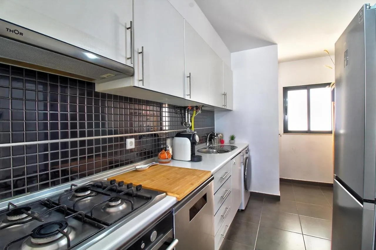 Apartamento Center Location, Ac, Swimming Pool, And Parking Olhão